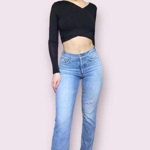 Denim forum arlo high rise straight light wash frayed hem jean